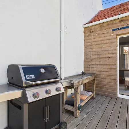 Maison 6 Pers, Piscine&jardin, à Pied